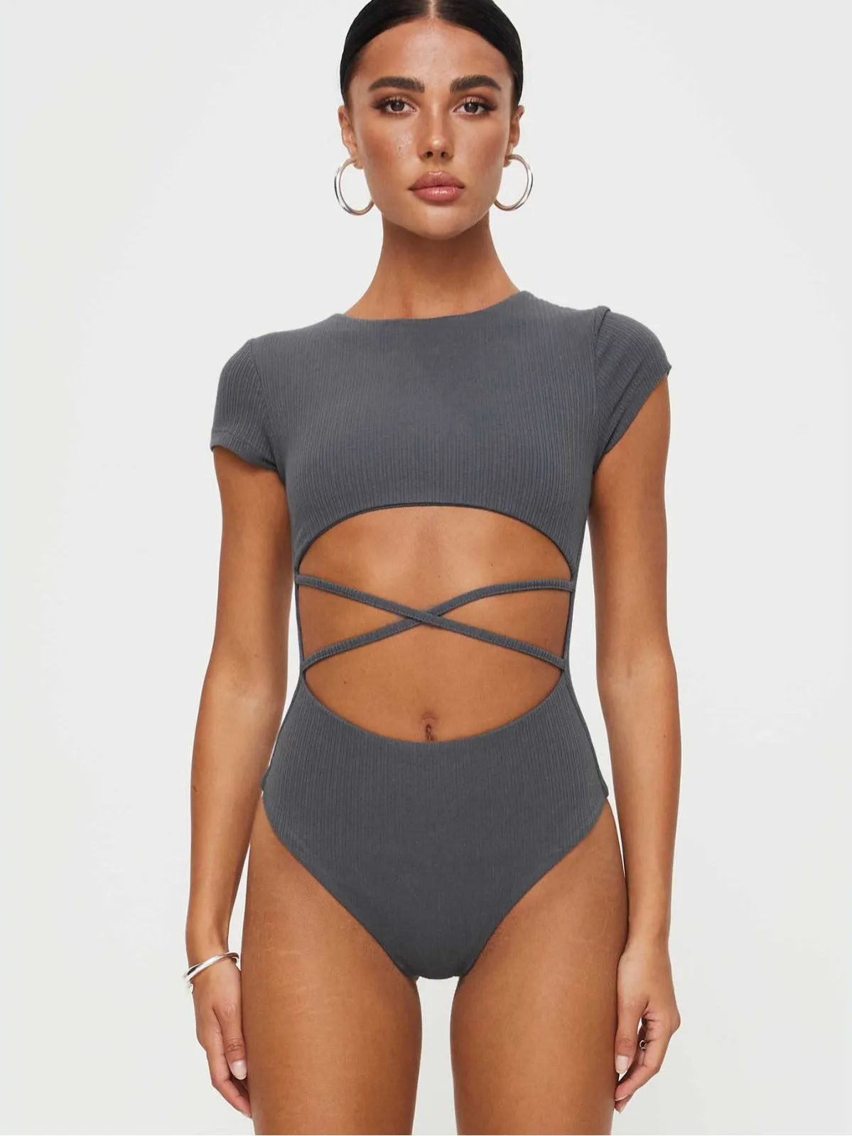 Middle Strap Hollow bodysuit