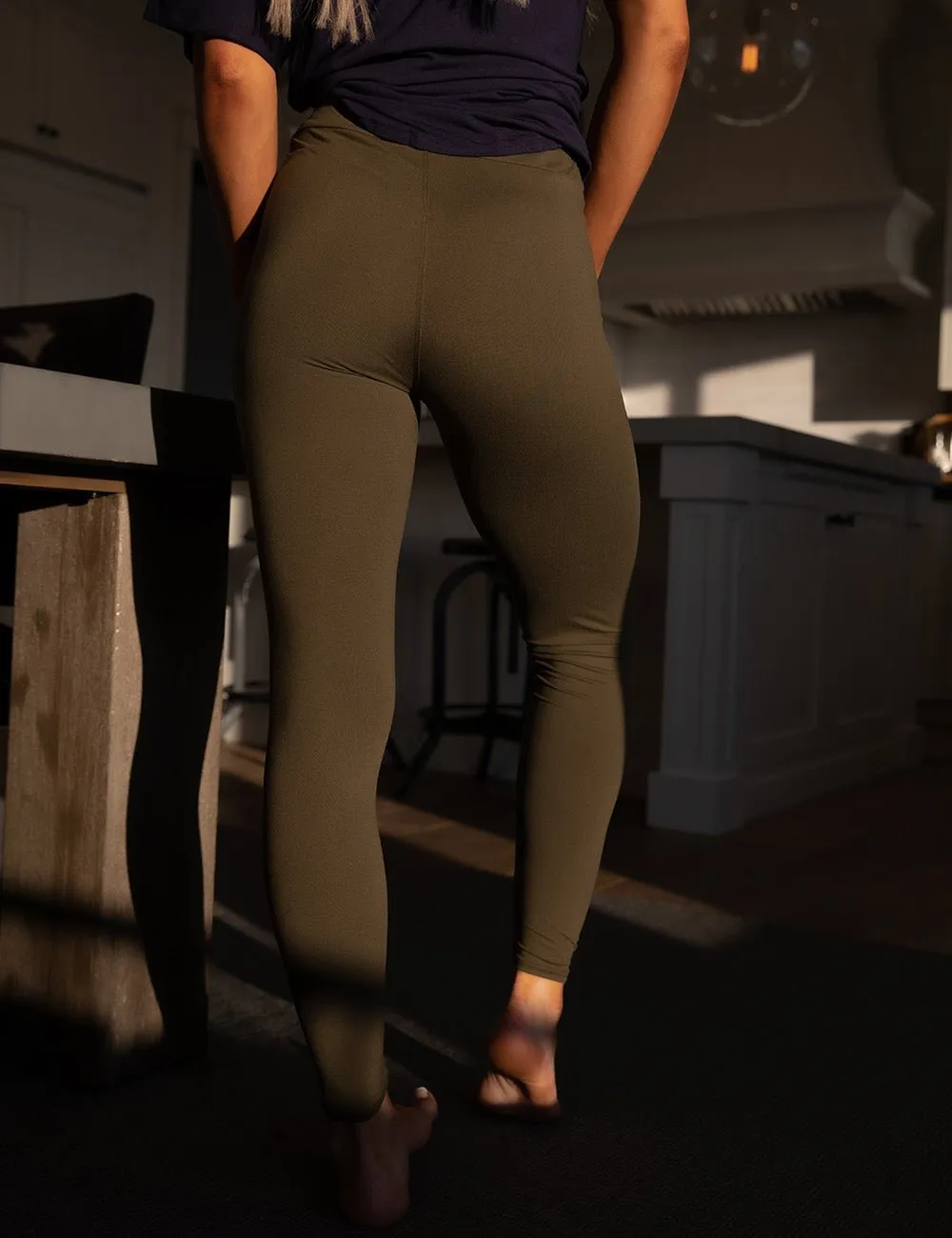 SA Exclusive Dark Olive Solid Leggings