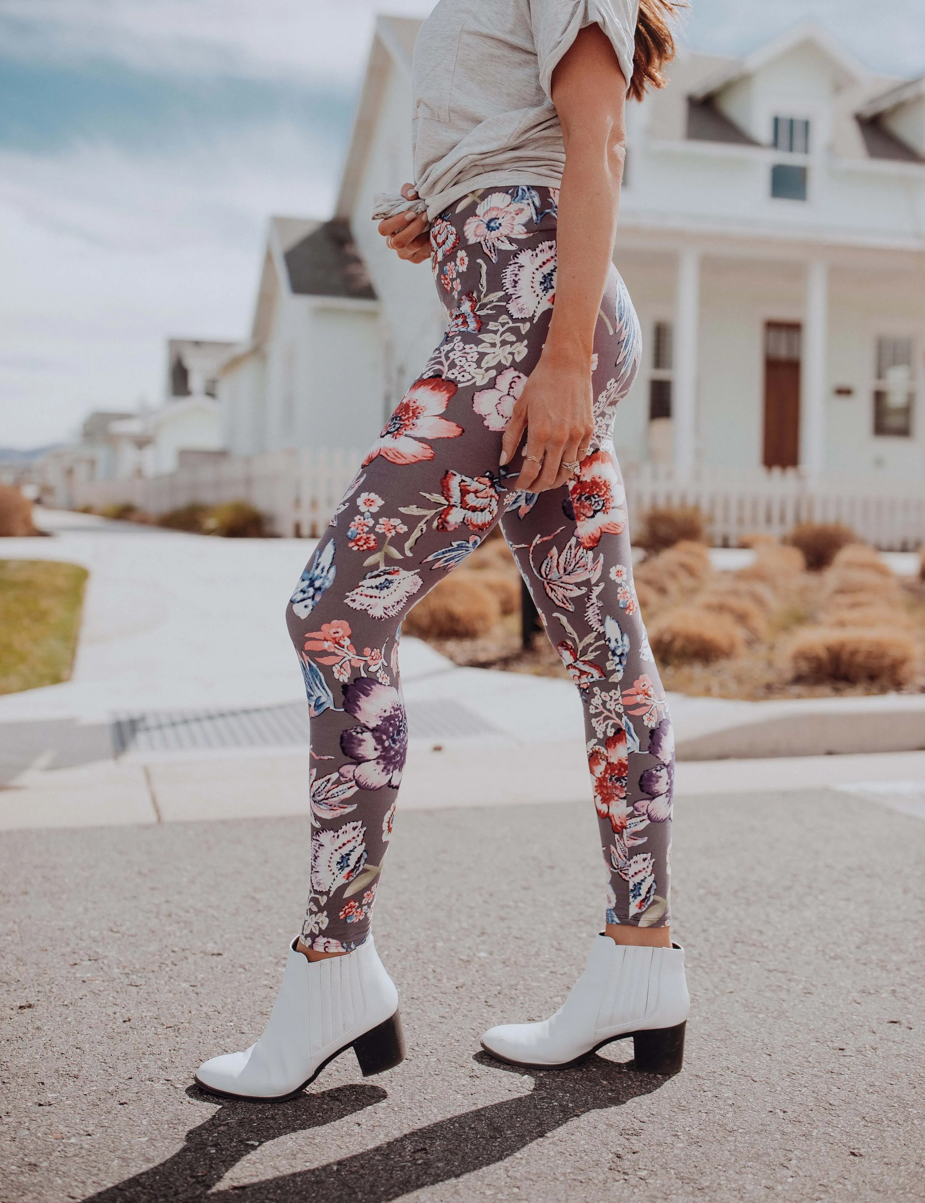 SA Exclusive Flourishing Blooms Leggings