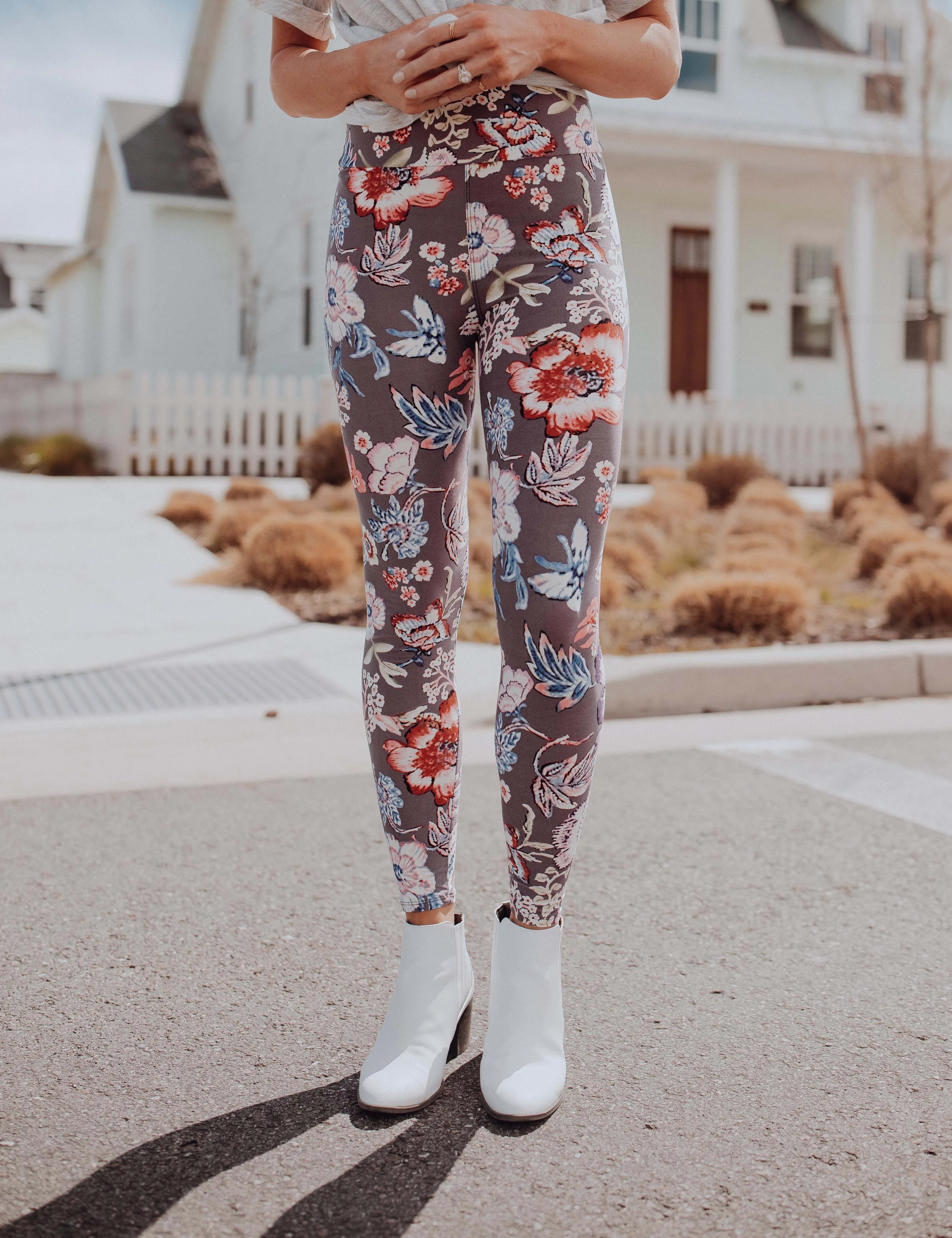 SA Exclusive Flourishing Blooms Leggings