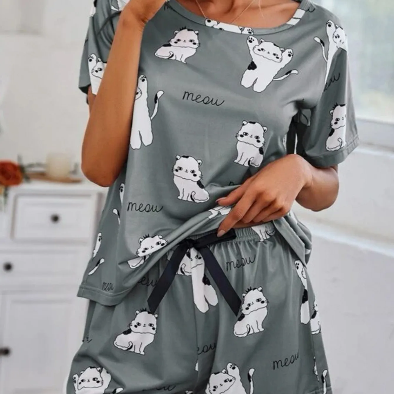 Women's Two-piece Sets Comfortable Allover Kitty Print Short Sleeve Shorts Pajama Sets